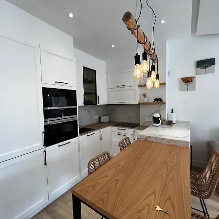 Sky Fleming 31 By Oktheway Apartament